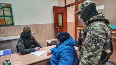 СБУ затримала в Лимані колаборантку, яка пропонувала «сухпайки» з рф в обмін на підтримку окупаційної влади