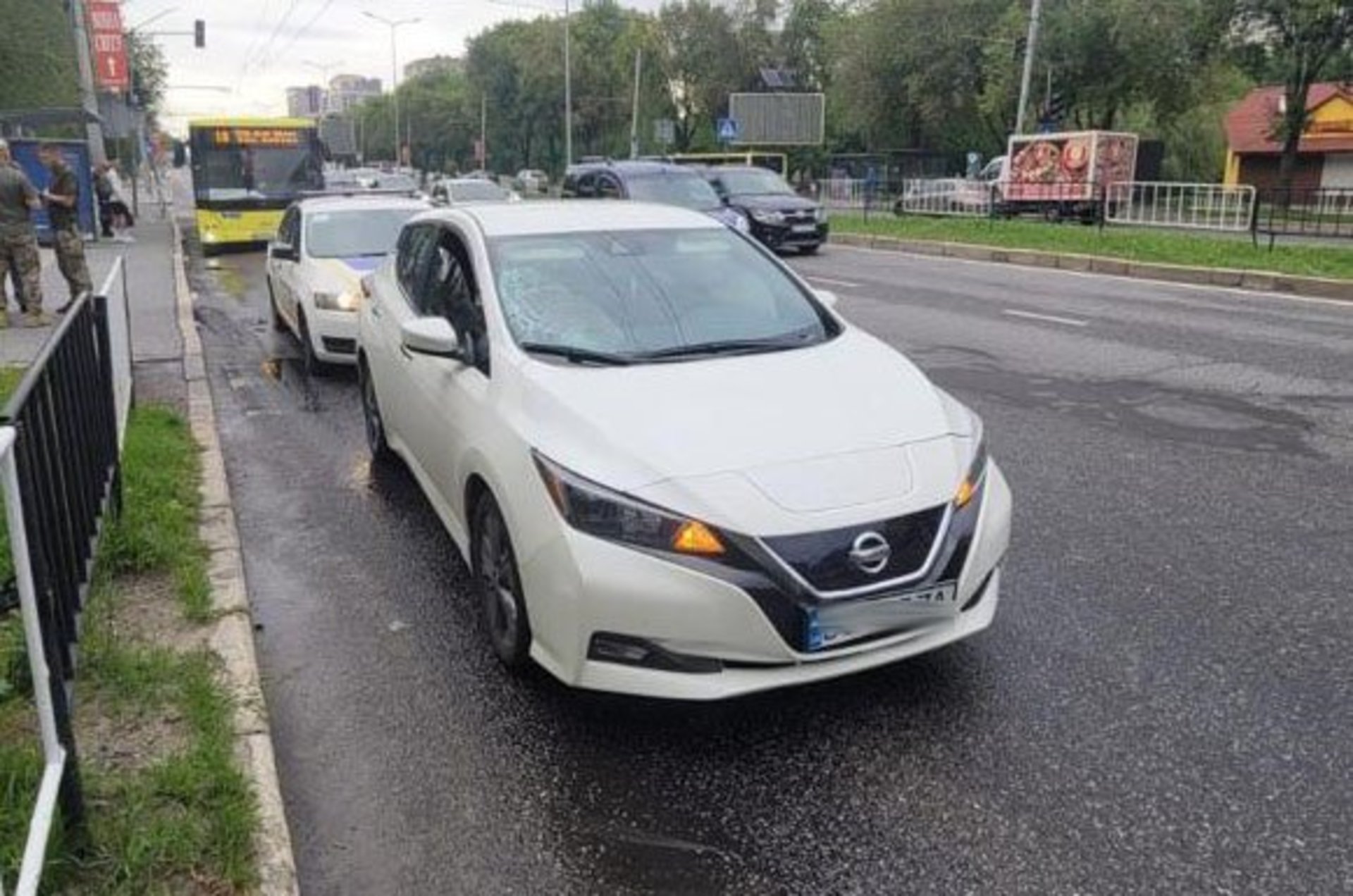 У Львові автомобіль збив пішохода