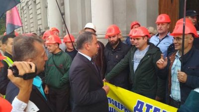 Львівський губернатор передасть уряду  звернення гірників області