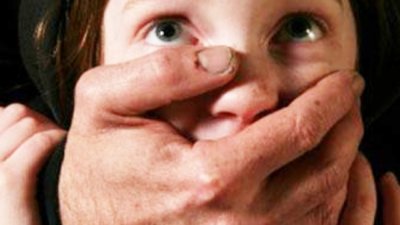 Сексуальна наруга: на Львівщині батько поглумився над чотирирічною донькою