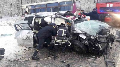 Стали відомі подробиці ДТП за участі автобуса "Львів-Радехів" (ФОТО)