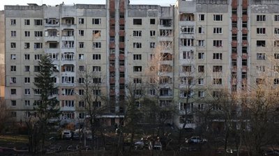 На Сихові у квартирах мешканців уже замінили 97% вибитих вікон після ракетного удару