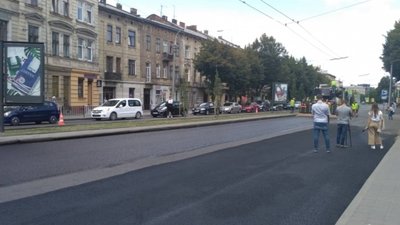 Не проїдеш: у Львові сьогодні ремонтують проспект Чорновола