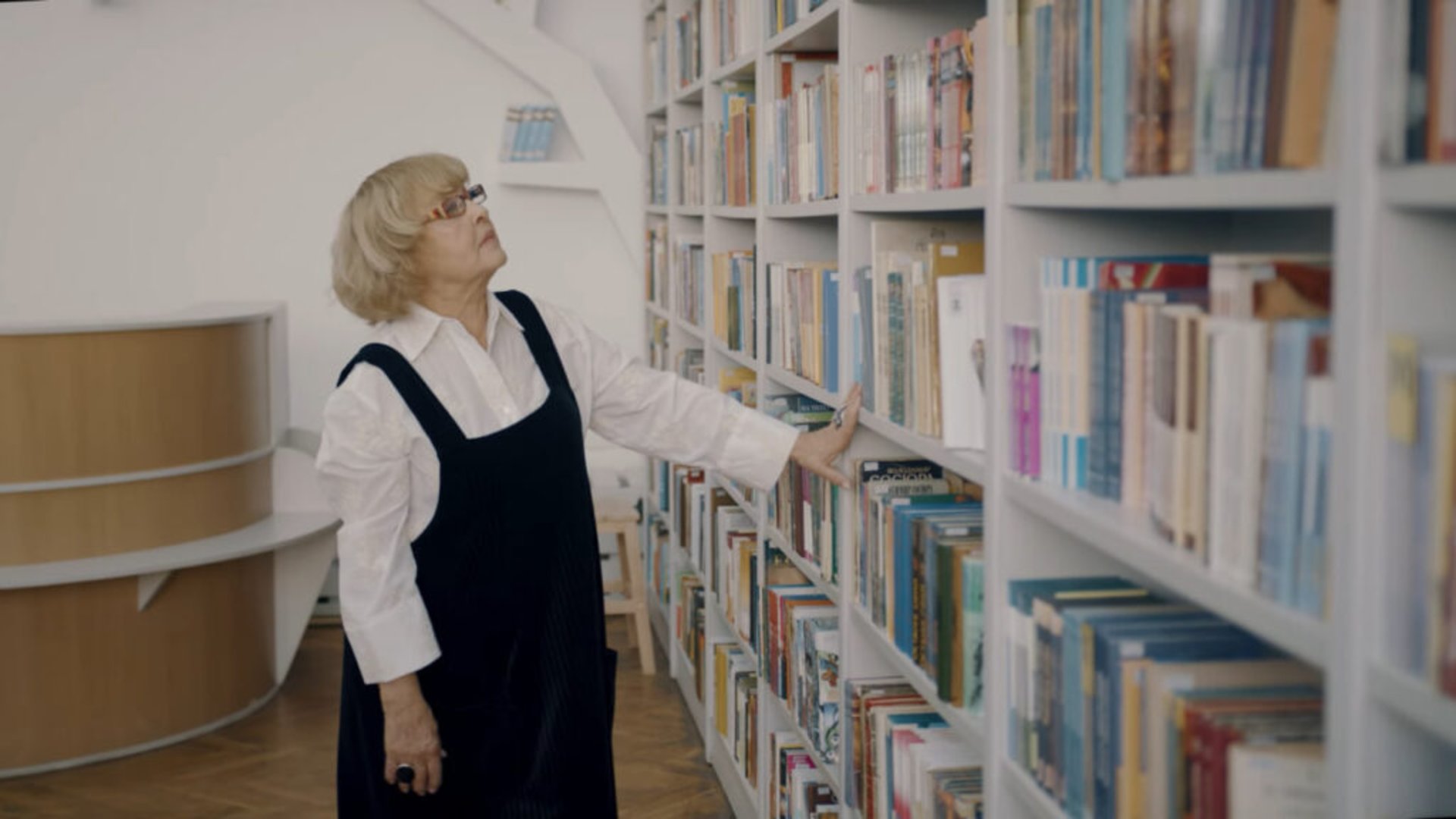 Ада Роговцева, Ніна Матвієнко, Тарас Тополя, Джамала, 8-річна Кіра Касинець та інші презентували соціальний відеопроєкт, присвячений Ліні Костенко