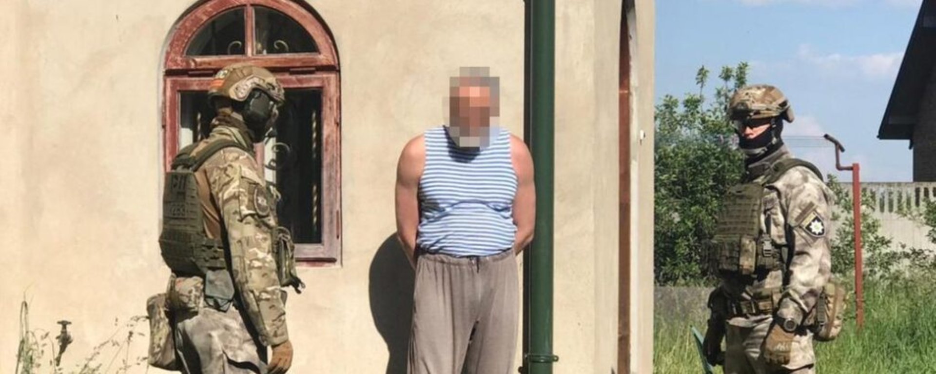 Львівського священика затримали за підозрою в продажі зброї та боєприпасів