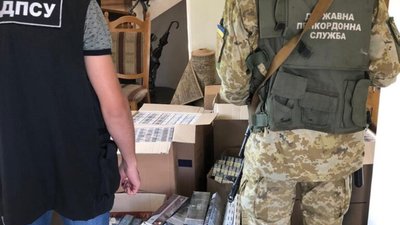 У Львівській області вилучили партію контрабандних цигарок (ФОТО)