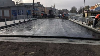 У Городку відкрили для руху транспорту відремонтований міст