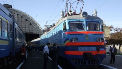 «Укрзалізниця» призначила «святкові» поїзди до Львова