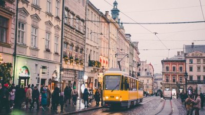 У Львові частково зупинився рух трамваїв