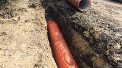 До уваги водіїв: у райцентрі Городок ведеться капітальний ремонт автодороги М-11 (ФОТО)