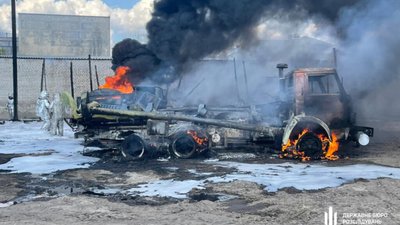У військовій частині на Луганщині загорілися бензовози (ФОТО, ВІДЕО)