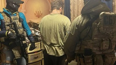 СБУ затримала інформатора російської воєнної розвідки, який наводив ворожі ракети на цивільні об’єкти Донеччини
