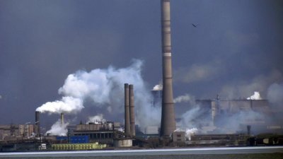 З оточеного росіянами Маріуполя вдалося врятувати майже 500 цивільних