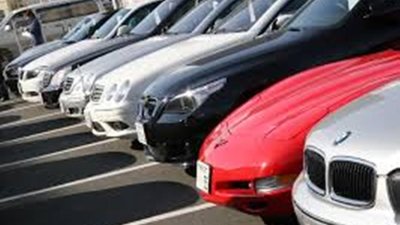 В Україні стали менше купувати авто