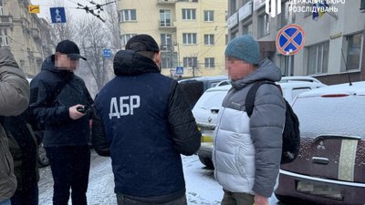 У Львові адвокат виманював гроші у родин загиблих та зниклих безвісти військовослужбовців (ВІДЕО)