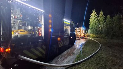 У Трускавці горів дах будівлі (ФОТО)