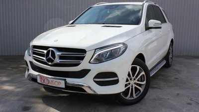У львівської студентки вкрали елітний кросовер
