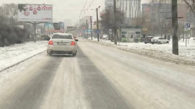 Колапс: у Львові вулиці не чистять від снігу (ФОТОРЕПОРТАЖ)