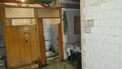 У Львові вимагають провести до ладу туалети біля Галицького базару