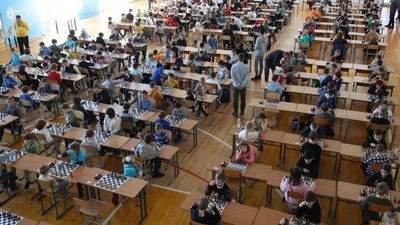 У Львові відбуваються змагання з шахів серед школярів