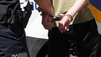 У Львові на приміському вокзалі порізали двох чоловіків