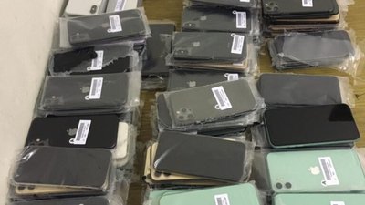 Галицька митниця збагатилась новими IPhone (ФОТО)