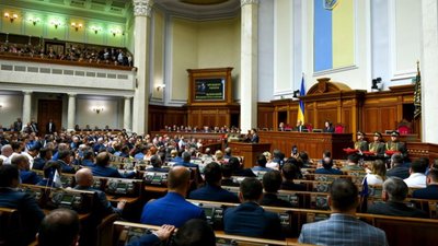 Зеленський хоче відволікти увагу суспільства від перших призначень, - експерт