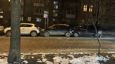 У Львові на платній парковці сталась ДТП