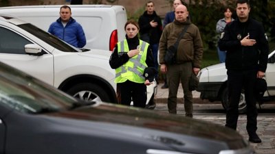 День захисників і захисниць: Львів зупинився на одну хвилину