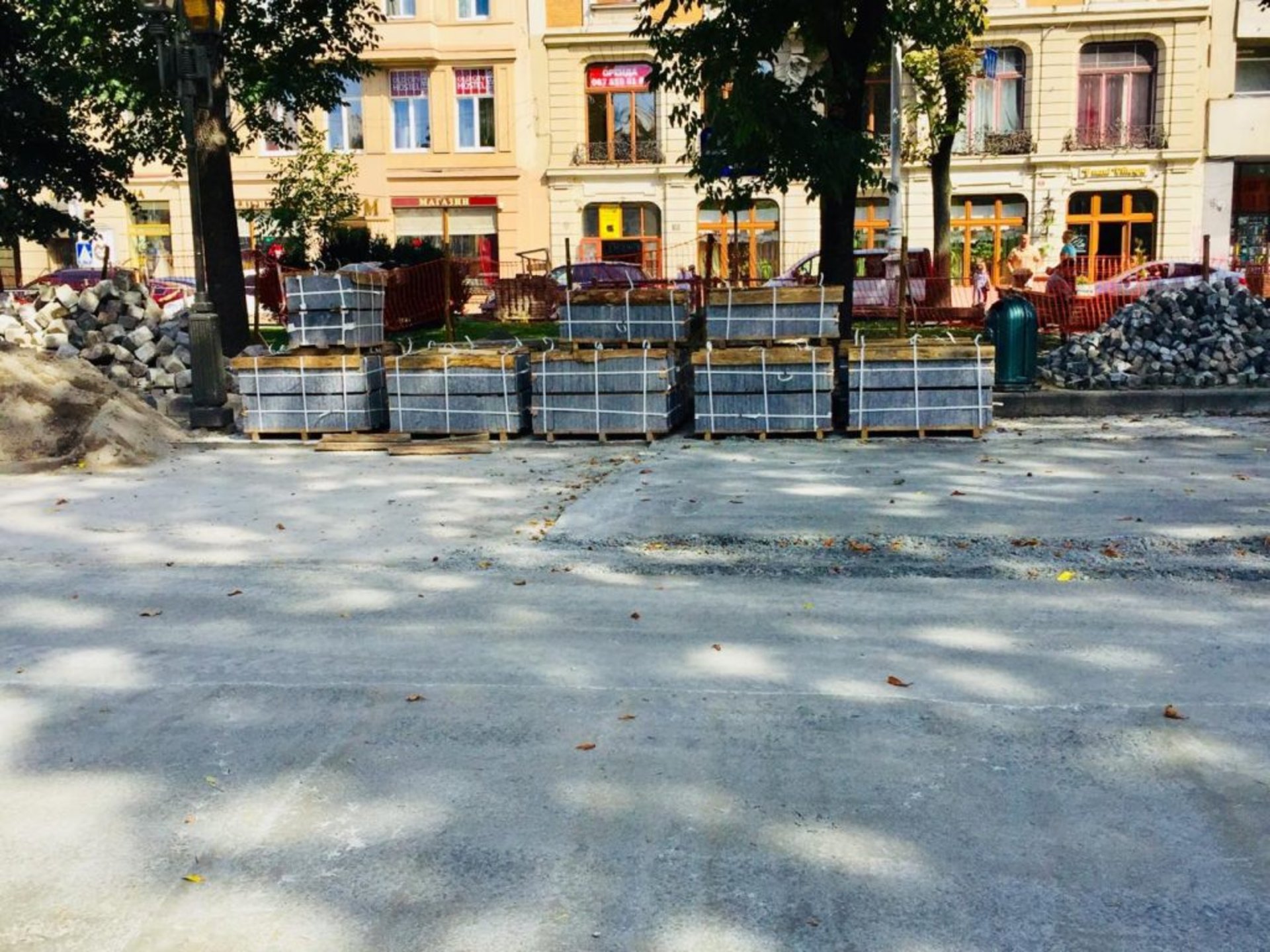 До кінця листопада цього року відремонтують алею на пр. Свободи, фото Кенцало Юра, 4studio