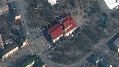 Міськрада Маріуполя повідомила про 300 загиблих у Драматичному театрі