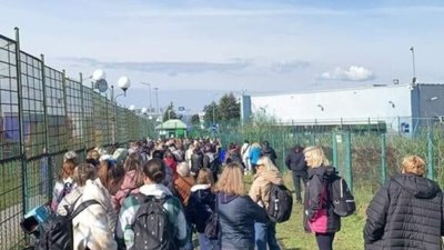 На пішому переході у Шегинях виникли шалені черги до Польщі (ФОТО)