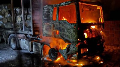 На Львівщині згоріла вантажівка