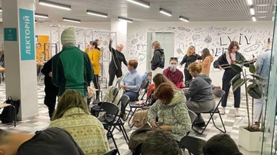 У Lviv Open Lab облаштували волонтерський пункт