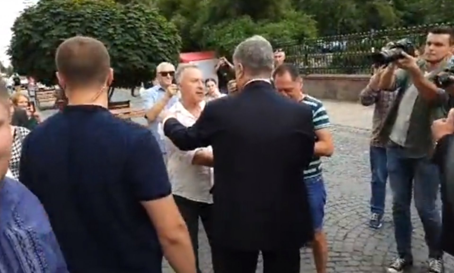 Скриншот відео
