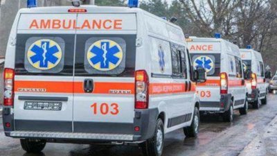 ДТП на Львівщині: мікроавтобус став пасткою для людей