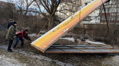 На Львівщині зрізатимуть незаконні білборди