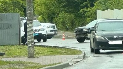 На Львівщині не розминулись автомобілі