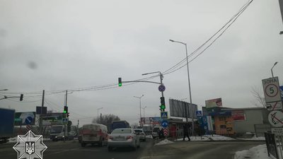 Патрульна поліція Львова нарешті помітила відсутність розмітки на Галицькиму перехресті