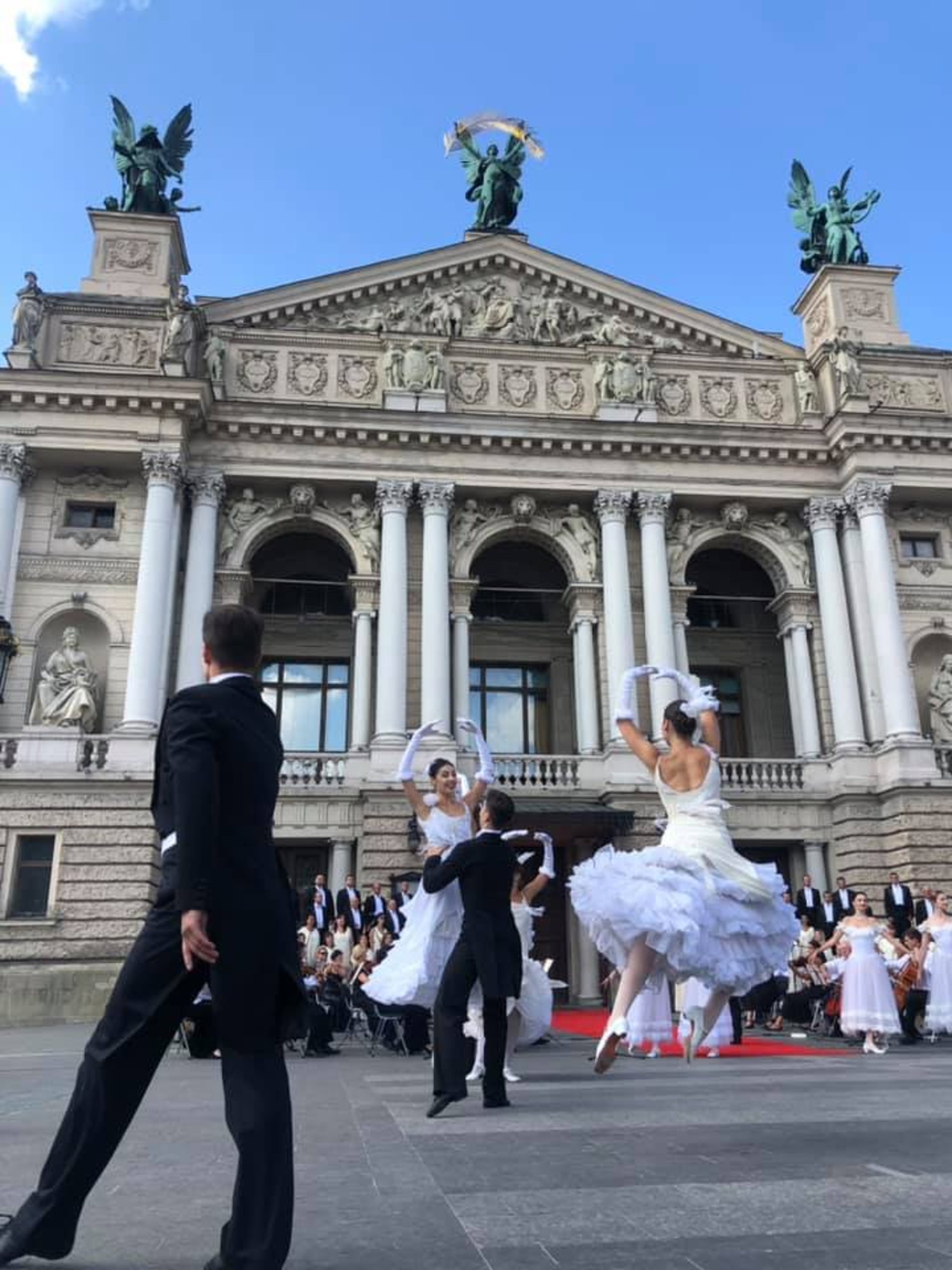 Львівська національна опера розпочала свій 122-ий театральний сезон, фото Наталка Волосацька