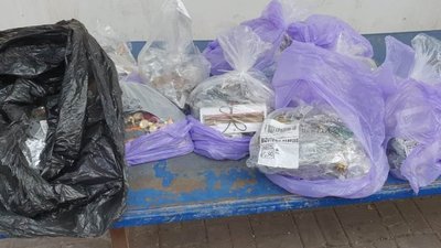 У "Краківці" вилучили понад 30 кілограм контрабандної біжутерії (ФОТО)