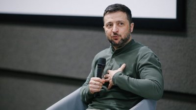 Зеленський звільнив послів