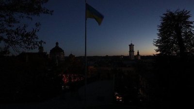 Понад тисяча населених пунктів лишається знеструмленими