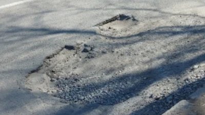 У Львові місяць не лататимуть глибокі ями (ФОТО)