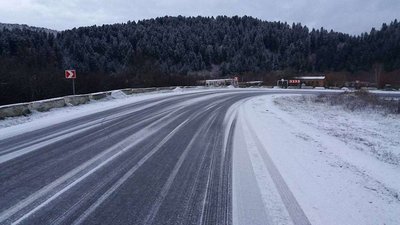 На Львівщину сунуть сніг і ожеледиця