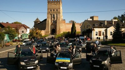 Львівський хор «Гомін» профінансував 25 пікапів для ЗСУ