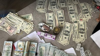 На Львівщині викрили схему виробництва і збуту електронних сигарет