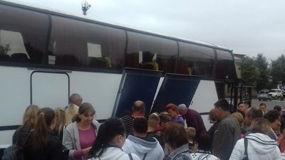 Діти з Чернігівщини, які потрапили в жахливу ДТП на Львівщині, їдуть додому (ВІДЕО)