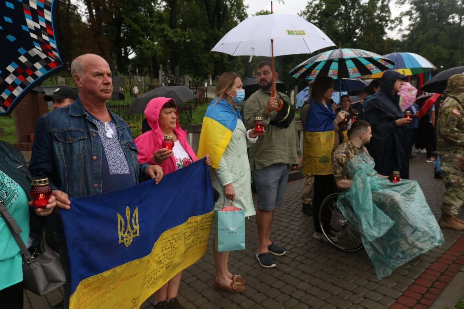 На Личаківському цвинтарі вшанували пам’ять новітніх Героїв, фото ЛМР