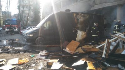У Львові під час пожежі у готелі «Турист» зупинився ліфт з пасажирами (ВІДЕО, ФОТО)
